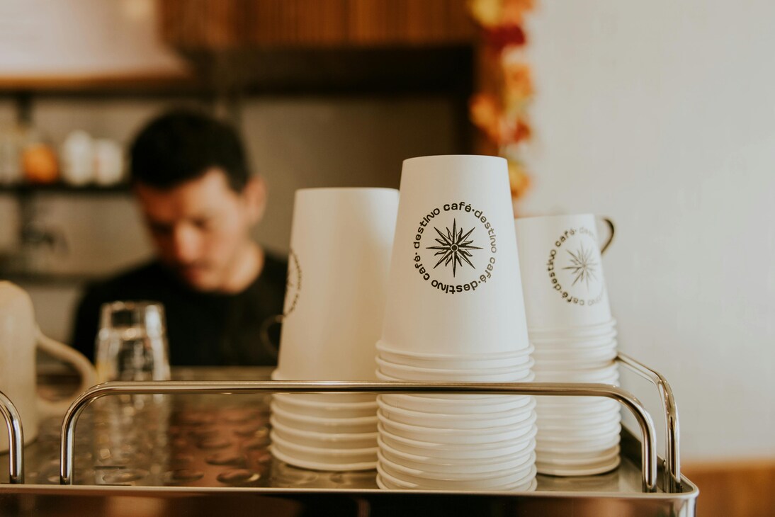 Café, prêt-à-manger et boutique de vin à Montréal